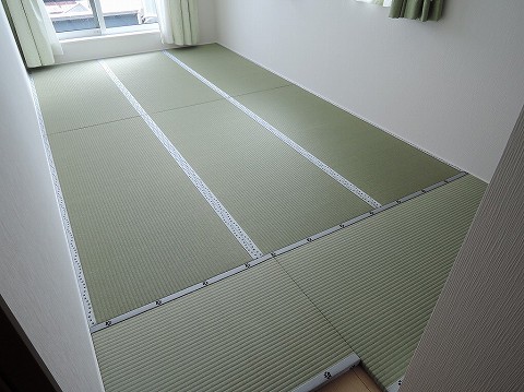 フローリング畳（ほぼ敷き詰め）